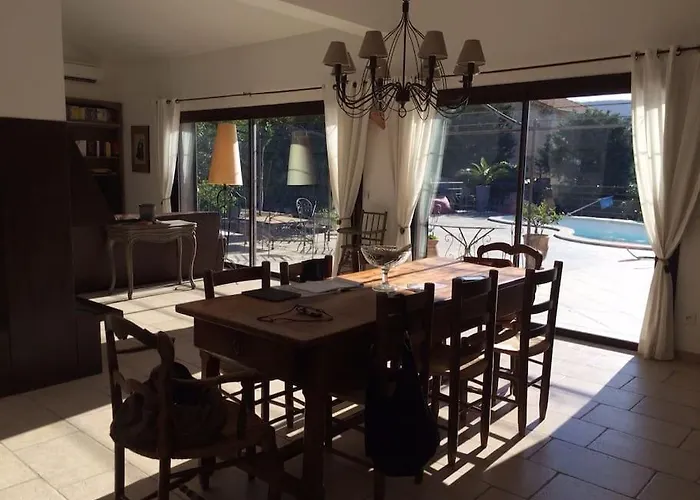 Villa Cassis Villa *